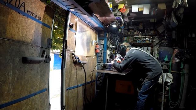 Ремонт резьбы в свечном колодце.Геморойный,но самый надежный метод. смотреть онлайн