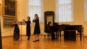 В.Сапаров Вспоминая А.Пьяцолла для 3-х флейт и фортепиано