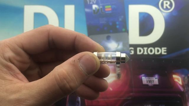 Автолампа светодиодная C5W FEST 36мм SV8,5 - 4 Dip-Led смотреть онлайн