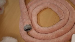 Не удержалась, купила новый плед в Фикс Прайсе, сшила из него шикарную лежанку для кота