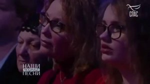 Батюшка поёт про жизнь....