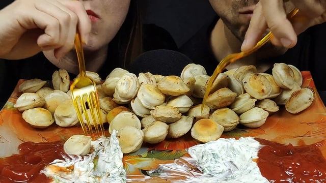 АСМР ЖАРЕНЫЕ ПЕЛЬМЕНИ МУКБАНГ  ASMR FRIED DUMPLINGS MUKBANG  DUMPLINGS ПЕЛЬМЕНИ
