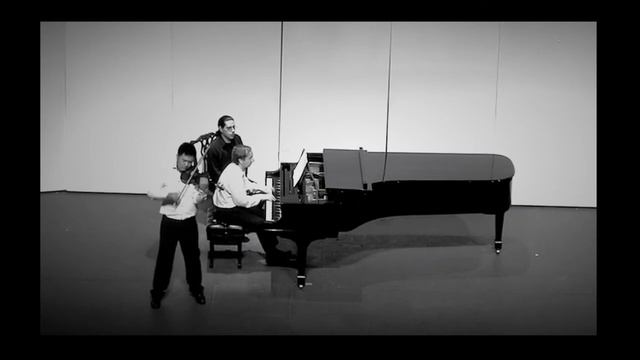 Perpetuum Mobile by Jordi Cervello - Violinist: SHENGHUA HU Pianist: DMITRIY COGAN смотреть онлайн