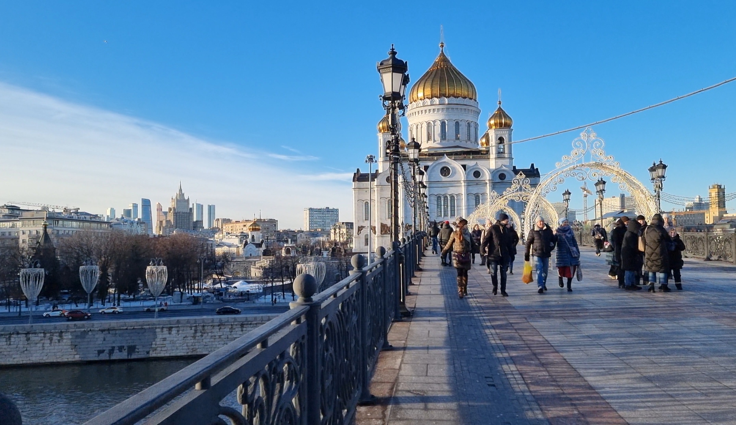 ПАТРИАРШИЙмост&ХХС#?ИдуШАГАЮпоМоскве22#ВиртуАЛЬноеОКНОвРеАЛЬность?