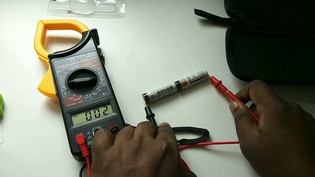 DT266 Clamp Meter | How to Use Clamp Meter смотреть онлайн