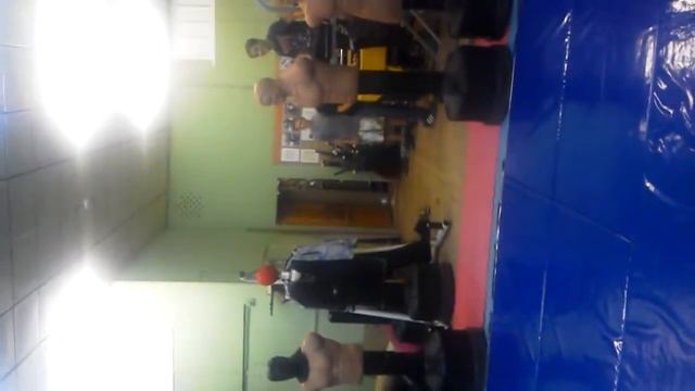 Прыжок в высоту через препятствие