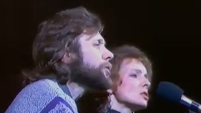 Заморозки (ст. и муз. А  Круппа)  Поёт трио "НАДЕЖДА"