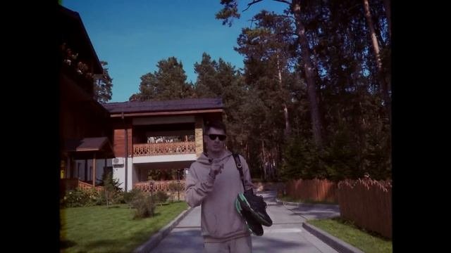 ЛУЧШИЕ КРОССОВКИ НА ОСЕНЬ / ЧТО НОСИТЬ ОСЕНЬЮ / ОСЕННИЕ КРОССОВКИ / ТОП КРОССОВОК