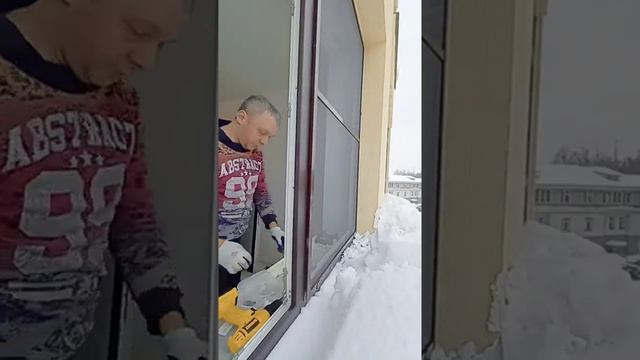 как мы устанавливаем москитные сетки, подробное видео #москитныесетки #секретыоконщика