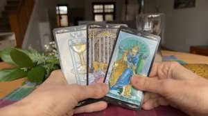 Что Творится в его душе? Какие Чувства Испытывает к Вам сегодня... таро расклад #Колена Canada