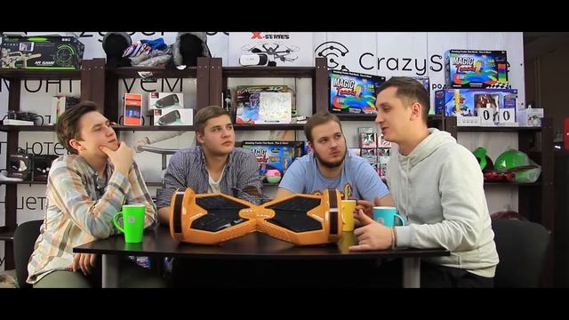 CrazyShow #1. Тесла в космосе. Флеш спасает мир. Гироскутеры на льду. смотреть онлайн