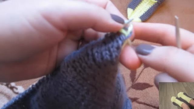 Простые следки на двух спицах