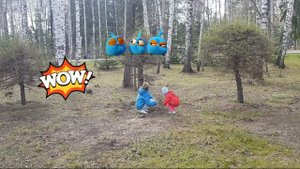 МАЛЕНЬКАЯ Настя ПРЕВРАТИЛАСЬ в волшебном лесу. Ляля в ПАМПЕРСАХ танцует со смешариками