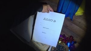 В этих домах еще можно было жить,но жить некому.Далёкая деревня в глуши.Продолжаем осмотр