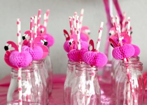 День рождения соломинки для коктейлей