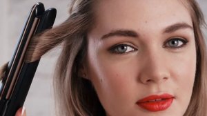 Как создать локоны с помощью выпрямителя Remington ProLuxe Midnight Edition