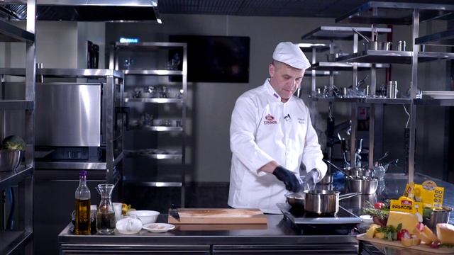 Жареные равиоли с овощным жюльеном. Домашний рецепт от шеф-повара "У Палыча" смотреть онлайн