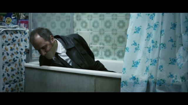 Top Floor, Left Wing / Dernier étage gauche gauche (2010) - Trailer смотреть онлайн