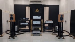 ATC SCM7 × Primare i15 Prisma × Life Audio ( Room Size 4 × 7 m. )
