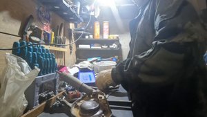 Ремонт подвески Нивы 2121 установка шарового верхнего рычага, снятие нижнего рычага и замена сайлент