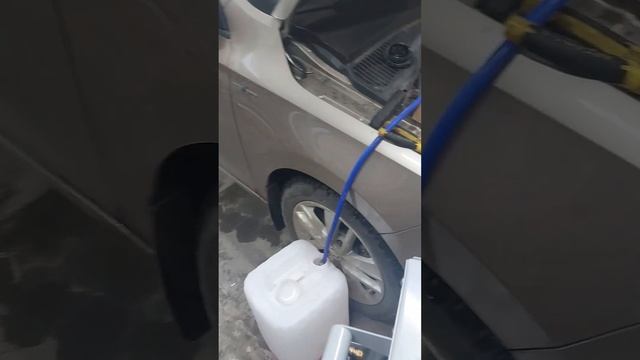 Skoda Rapid 1.6MPI замена антифриза смотреть онлайн