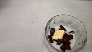 Шоколадная глазурь на шоколаде в микроволновке. #Chocolate #icing on #chocolate in the microwave.
