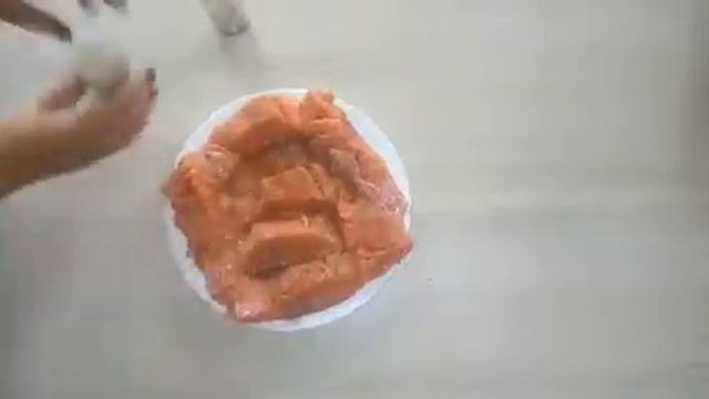 Просто запечённый картофель с жареной рыбой под соусом Тар-тар.