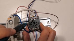 Реле контроля уровня жидкости РКУ-01: доступное решение для контроля уровня воды