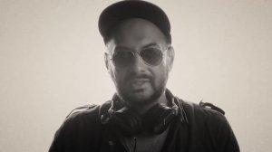 Кирилл Серебренников читает стихи Дельфина