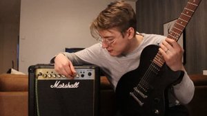 Marshall MG15FX Review - Nice Budget Marshall for Classic Rock!