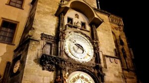 Ночная Прага. Часы Орлой. Prague Astronomical Clock Снято очками с камерой PivotHead