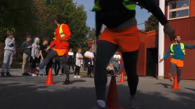 "Keep it safe" by React (school trailer) смотреть онлайн