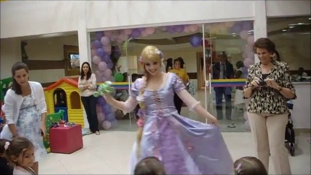 Rapunzel - Enrolados - Personagem vivos - Era Uma Vez... Princesas смотреть онлайн