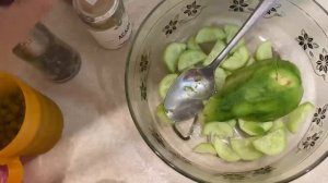 Как сохранить листья салата свежими долго... Салат на похудение...