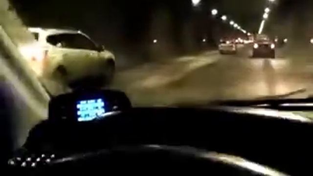 Хонда Пилот 2003г. зимой расход АИ92 8.5л на 100км по Москве смотреть онлайн