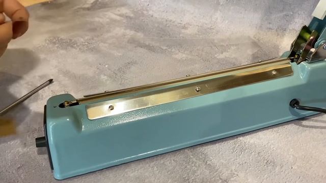 Заміна ремкомплекту настільний ручний запайщик імпульсного нагріву серії FS-100-500 смотреть онлайн