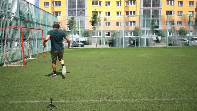 ПОВТОРИЛ 7 ФУТБОЛЬНЫХ ТРЮКОВ И БЫЛ ПОРАЖЕН! смотреть онлайн