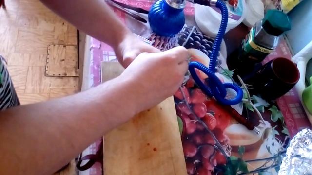 пробуем забивать маленький китайский кальян за 1000 р и ржом
