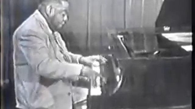Art Tatum -- Yesterdays