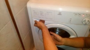 как вытащить из машинки отсек для порошка