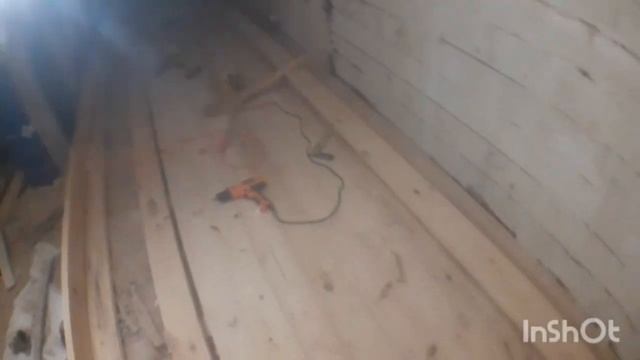 Дом из опилок. а в ушах мудрость. Жизнь в деревне, как поумнеть на стройке. смотреть онлайн