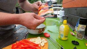 Копчёный карп.Пальчики оближешь.Коптим в домашних условиях быстро и  вкусно.Рецепт приготовления