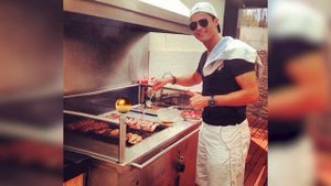 СКОЛЬКО ТРАТИТ В МЕСЯЦ КРИШТИАНУ РОНАЛДУ