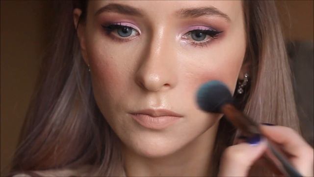 Водостойкие румяна CATRICE 050 Burgundy смотреть онлайн