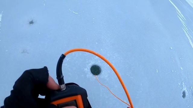 ПЕРВЫЙ лед 2021/СУДАК и щука в эхолоте ПРАКТИК 6 М/Поклевки по эхолоту/Ловлю на НОРДИК и КАЛИКАНУ смотреть онлайн