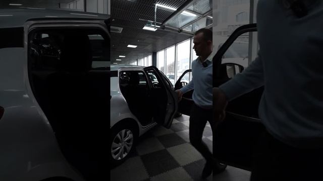 Автосалон «АвтоСити» г. Владивосток ул. Адмирала Юмашева 22в Suzuki Swift смотреть онлайн