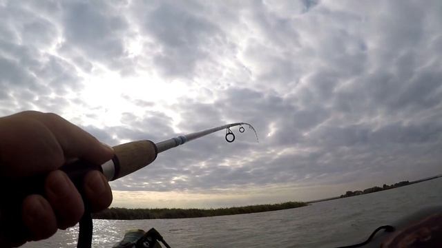 Рыбалка с друзьями на Веселовском водохранилище Осень 2021 смотреть онлайн