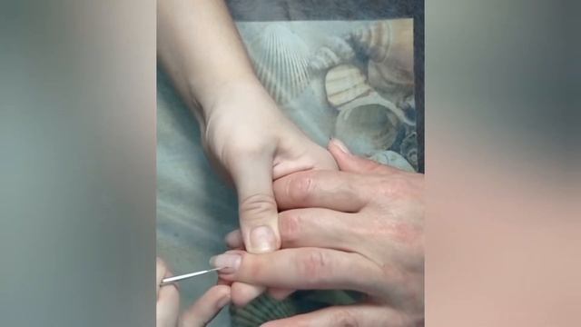 Бомбический маникюр.Комбиманикюр.Выравнивание ногтевой пластины.Покрытие гель-лак красный оттенок