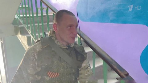 Бойцы ЛНР и российские военные освобождают Северодонецк
