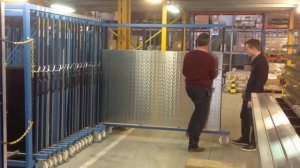 Стеллаж для хранения листового металла вертикально - выдвижение кассет.